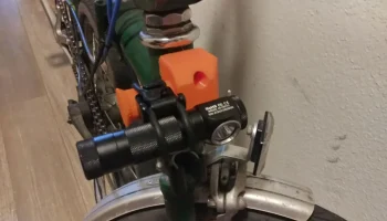 Крепление для фонаря Brompton Carrier