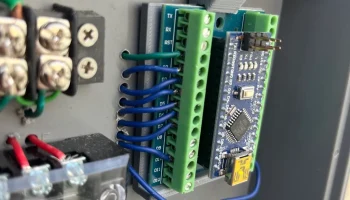 Arduino Nano с держателем клеммной колодки............ 2