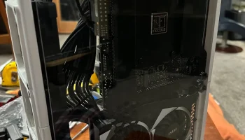 Triвалент ITX - компактный компьютерный корпус, который м... 3