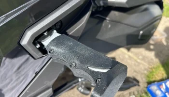 Концевые упоры для задних пассажиров ADV............