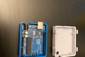 Защелкивающийся чехол для Arduino Uno 2