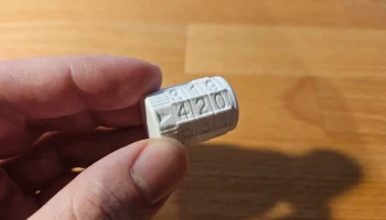 Быстрый трехзначный счетчик Быстрый трехзначный счетчик