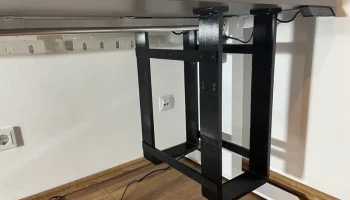 Untertisch PC Halterung/Подставка для компьютера под стол...