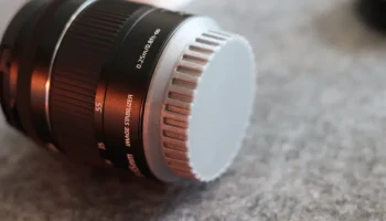 Задняя крышка для объективов Canon EOS EF и EF-S....... 2