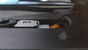 PS2 Slim Disc Guard (депрессор ленточного кабеля лазера)... 5
