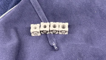 Толстовка из бисера Companion Cube 6