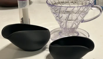 Лоток/чашка для дозирования кофейных зерен.........