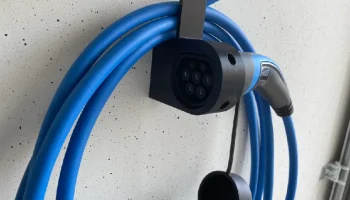 Держатель зарядного кабеля типа 2 EV 1