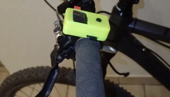 Привинчиваемый держатель дисплея для OpenBikeSensor...... 8