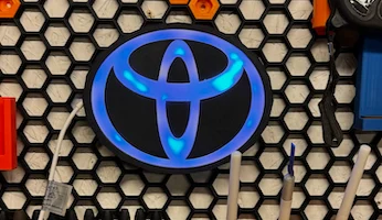 светодиодный логотип Toyota