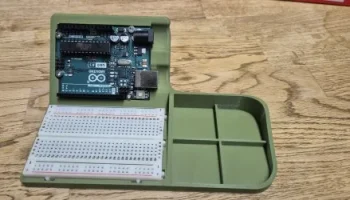 Держатель макетной платы Arduino Uno (с резьбой)............