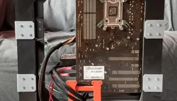 XG5 - компьютерный корпус формата ATX...... 5