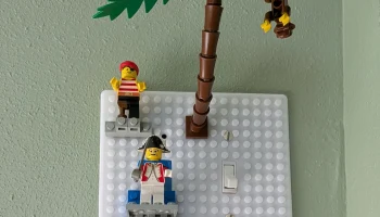 Крышка двойного выключателя света LEGO......