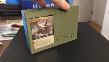 Тонкая палубная коробка MTG Commander 2