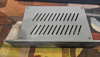 Fritzbox 7560 10-дюймовая стойка 1