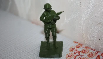 Миниатюрная британская женщина-солдат WW2 NOsupport FDMre... 2