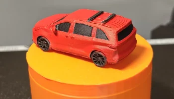 Игрушечная модель автомобиля Toyota Sienna............ 3