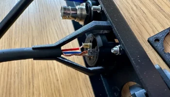 Поддержка XLR Neutrik D типа 8
