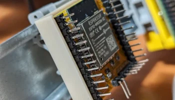Монтажная пластина SS4H-ESP32 1