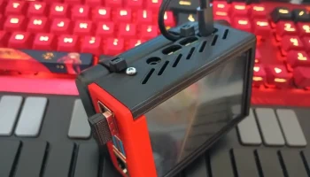 Корпус Raspberry Pi 4 с сенсорным экраном 3,5 дюйма......