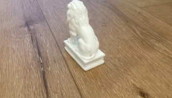 Величественная статуя льва 2