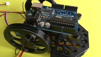 Кронштейн Arduino для Эскорнабота