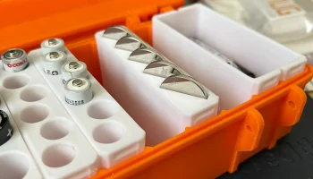 Вставка CR2023 для Rugged Box с универсальными слотами.....