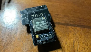 Корпус ESP32-CAM (слоты для микро SD и светодиодной лампы.. 3