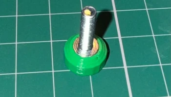 Головка винта с шестигранной головкой M4 (DIN 912 / ISO 4.. 2