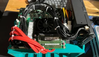 NAS-хранилище с 6 отсеками ITX 5