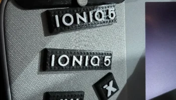Hyundai IONIQ 5 - Магнитный держатель