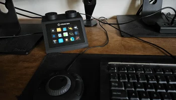 Крепление LEGO Computer Stream на палубу 1