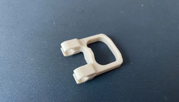 Крепление для шнура Beyblade X String Launcher......... 3