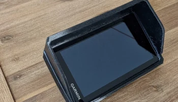 Чехол Garmin Zumo XT с солнцезащитным козырьком............