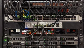 UniFi US-8 19-дюймовые уши для монтажа в стойку