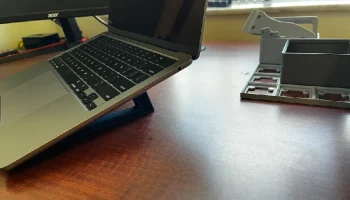 Подставка для ноутбука Mac Air 1