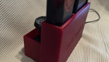 подставка для велосипедного компьютера и фонарь Garmin... 1
