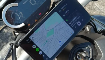 Мотоцикл Carplay L300 - Honda CB1000r Мотоцикл Carplay L300 - Honda CB1000r