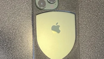 Чехол Porsche Design для iPhone 13 Pro (совместим с MagSa... 1