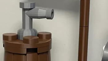 Гигантский флаг Lego с черепом и скрещенными костями в масшт