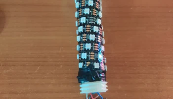 Треугольная RGB-лампа Wi-Fi 5