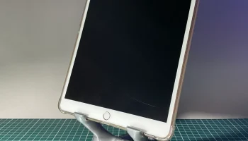Подставка для iPad гладкая 5