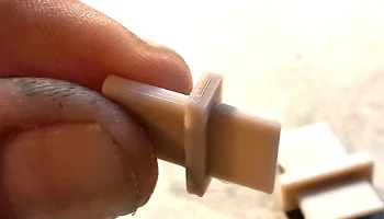 Пылезащитная крышка USB-порта с большой съемной крышкой..... 3