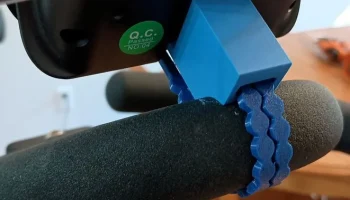 Крепление экрана для велотренажера MaxKare...
