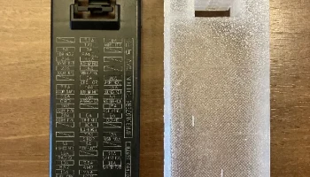 Расширенная крышка блока предохранителей распределения пи...
