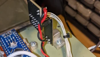 Кронштейн для монтажа на панели Duckie NRF24L01............ Кронштейн для монтажа на панели Duckie NRF24L01............