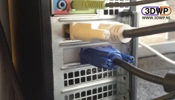 Низкопрофильная крышка слота PCI (VGA)...... 1
