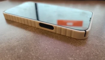 чехол для iPhone 13 1