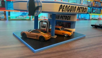 Penguin Petrol Display (универсальная заправочная станция 1/ 3