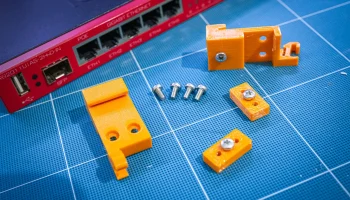Mikrotik RB2011 Держатель на DIN-рейку 1